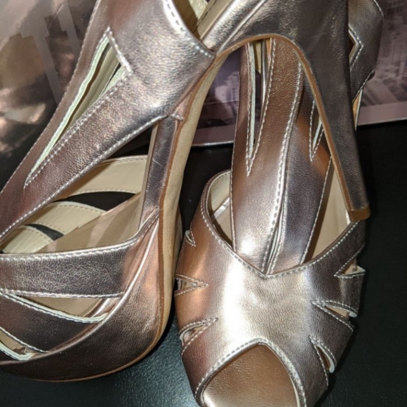 NWOT XApparel Platforms - Picture 4 of 6